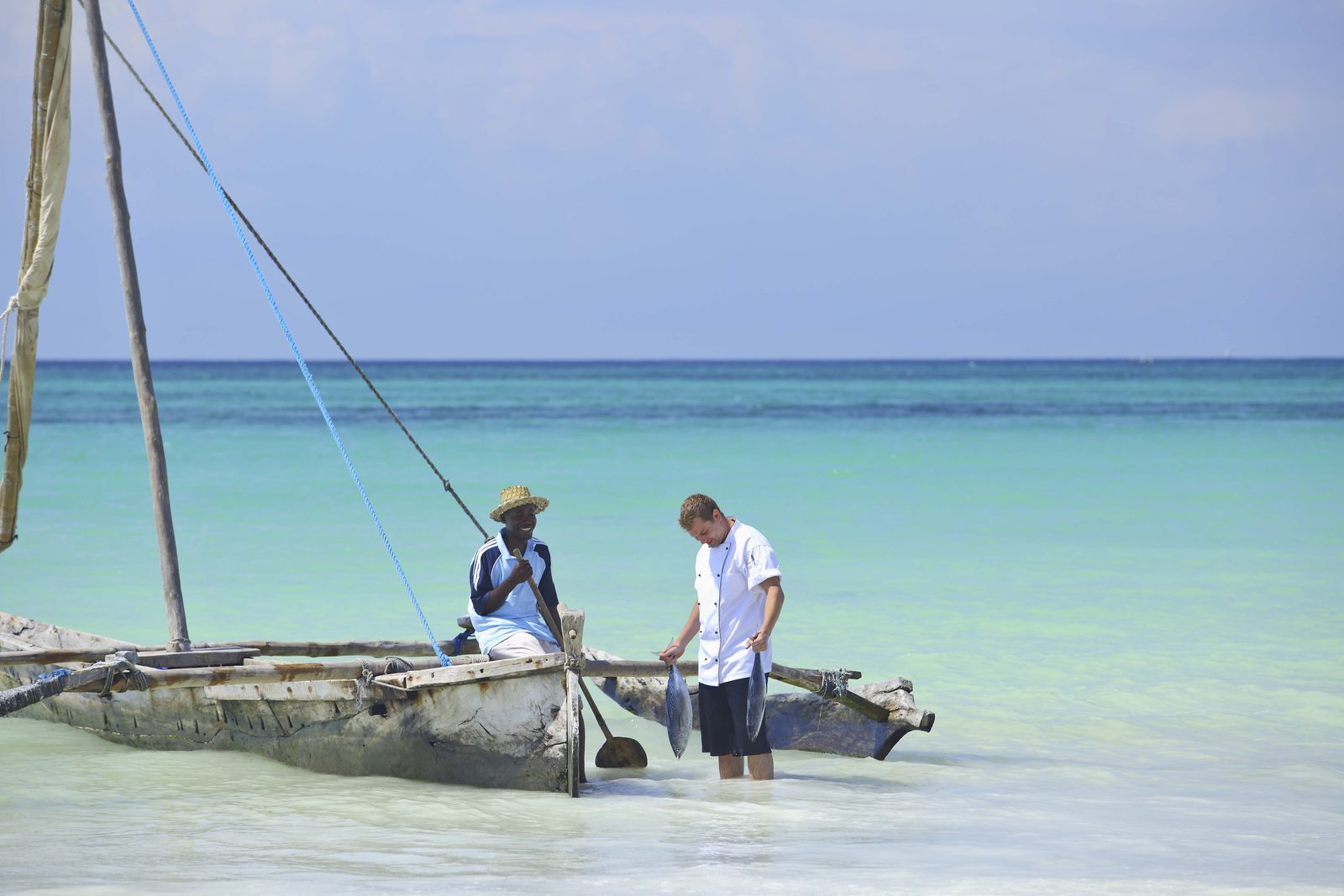Indian Ocean, Sunset dhow trips and island days